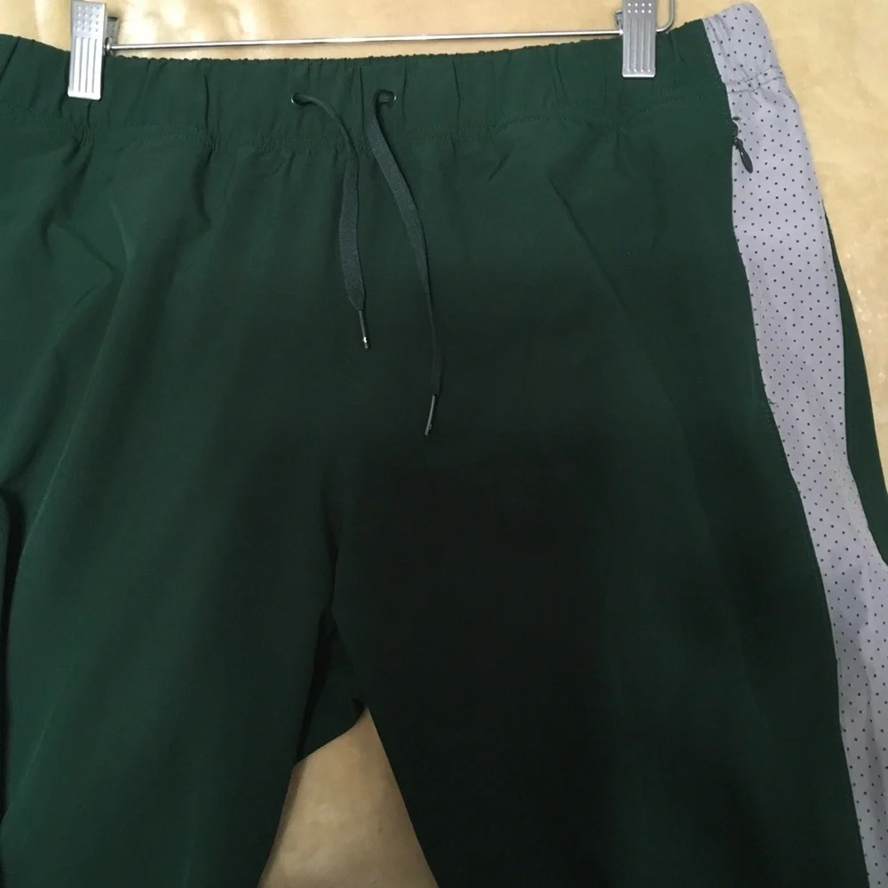 Track pants - Picture 2 of 4